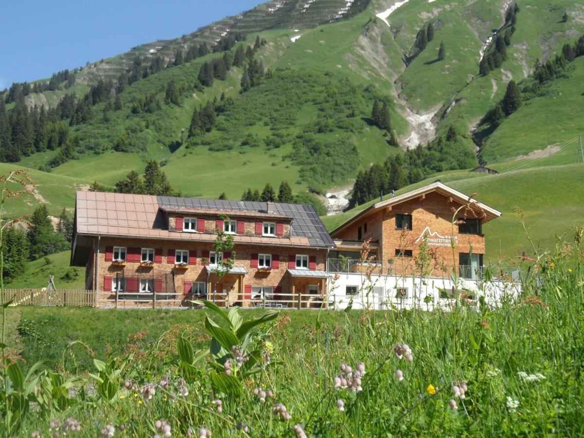 Schwarzmann's Ferienwohnungen Schröcken Exterior foto